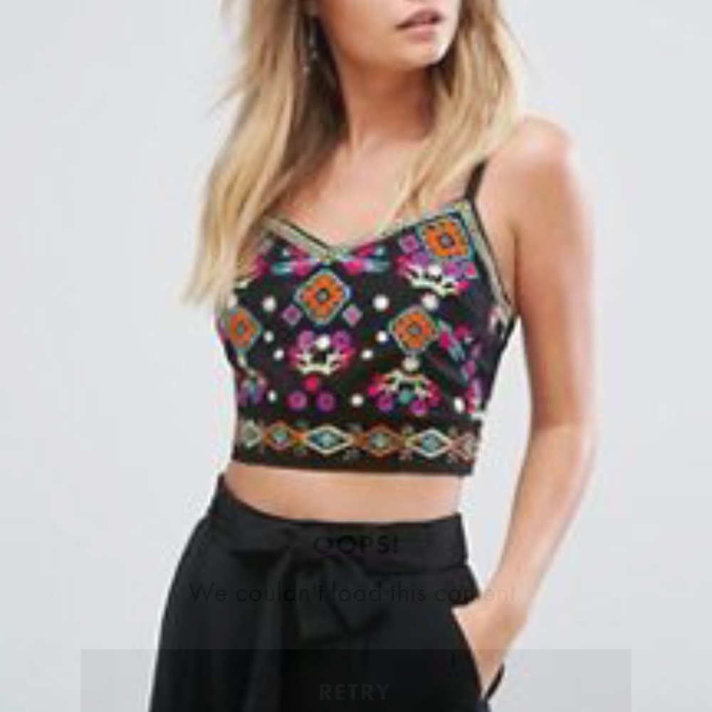 New Look Embroider Crop Top  Sz6